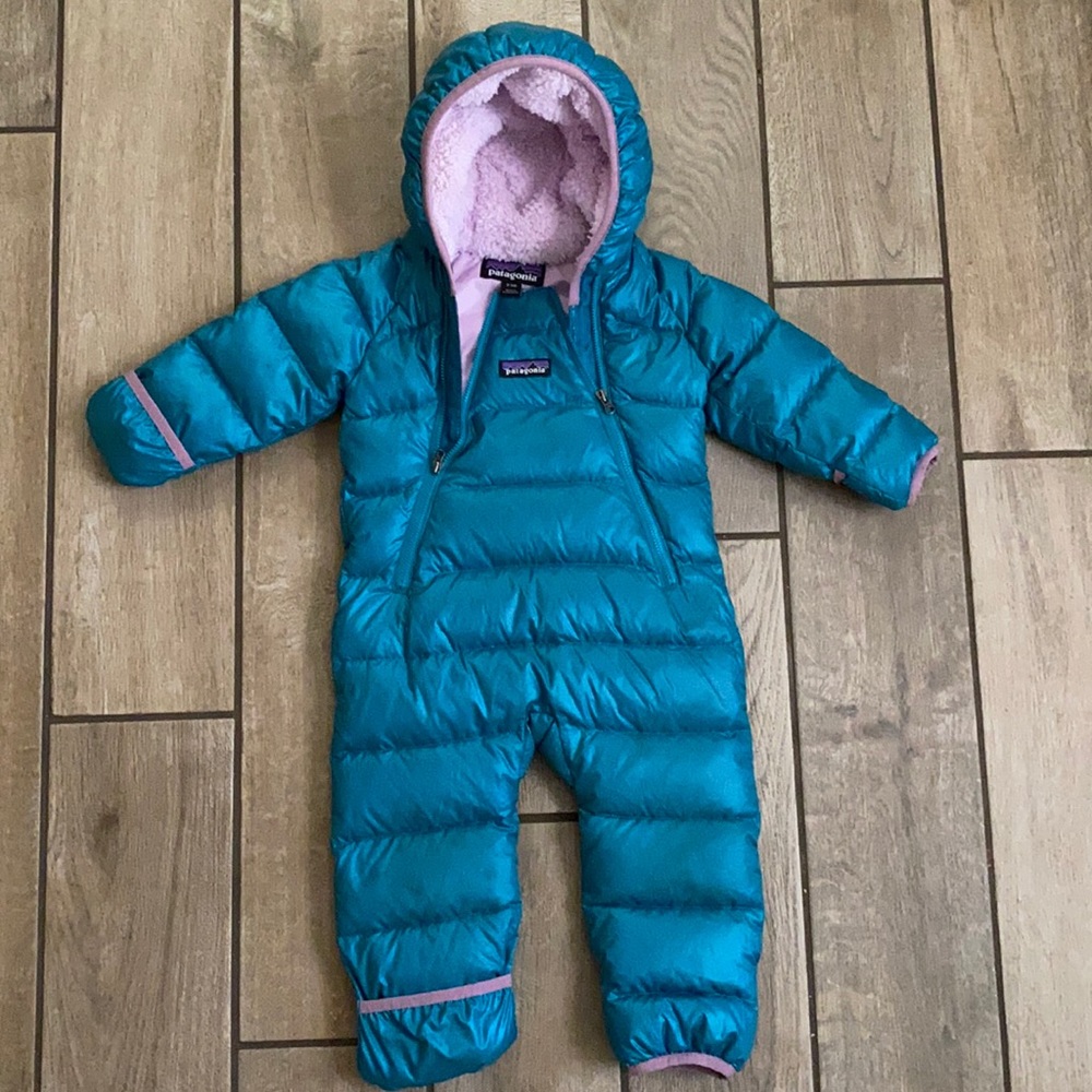 FREE shipping!! PRELOVED Patagonia Hi Loft Down Infant Bunting size 3-6 months